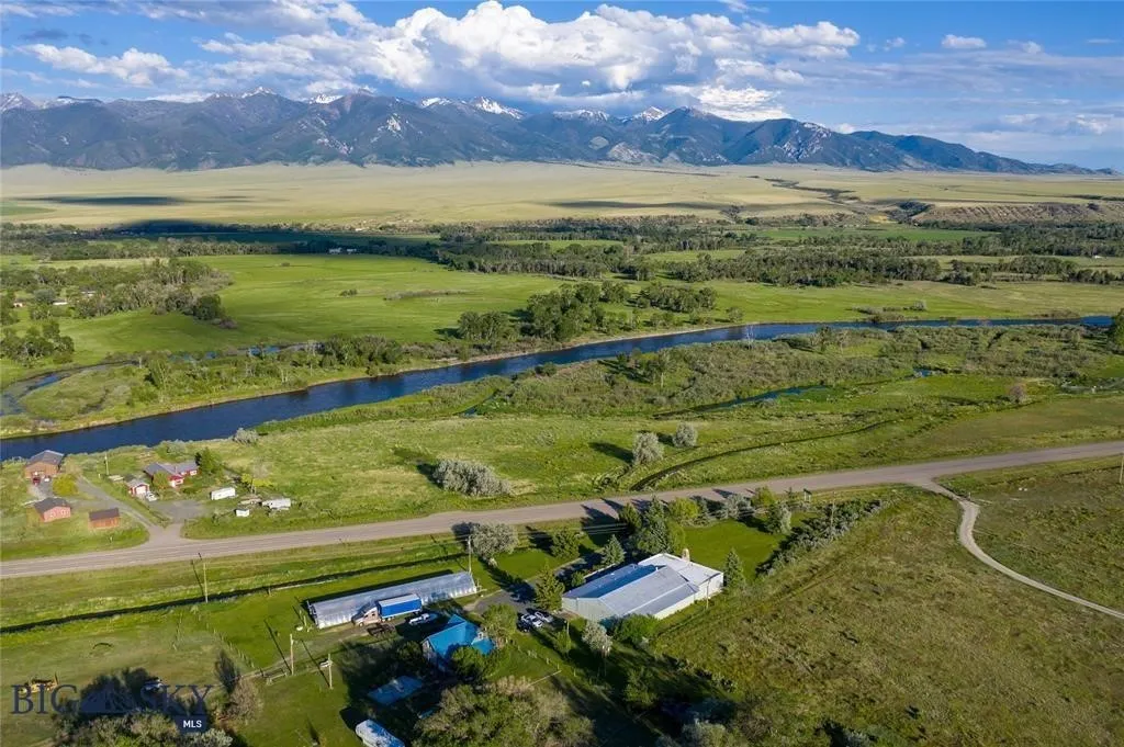 5301 & 5303 Mt Highway 41 Highway N, Silver St, Silver Star, Montana 59751, ,Commercial Sale,For Sale,5301 & 5303 Mt Highway 41 Highway N, Silver St,0,405695