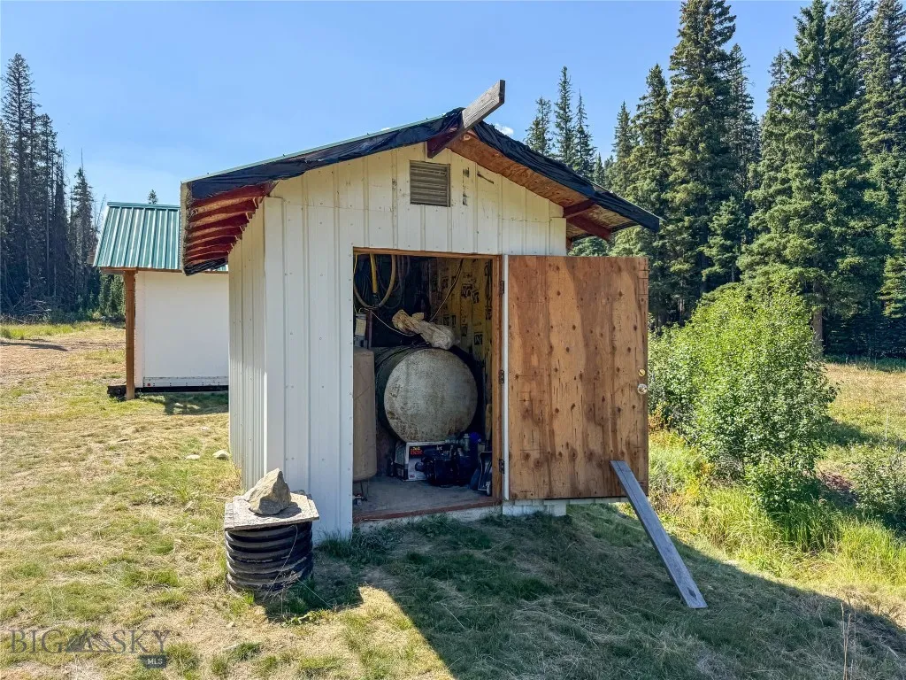 7379 Hahn Creek Road, Elliston, Montana 59728, Elliston, Montana 59728, 3 Bedrooms Bedrooms, ,1 BathroomBathrooms,Residential,For Sale,7379 Hahn Creek Road, Elliston, Montana 59728,0,405741