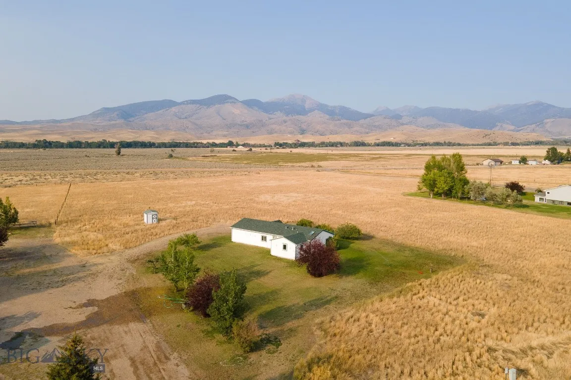 2 Mandolynne Lane, Sheridan, Montana 59749, Sheridan, Montana 59749, 3 Bedrooms Bedrooms, ,2 BathroomsBathrooms,Residential,For Sale,2 Mandolynne Lane, Sheridan, Montana 59749,0,405778