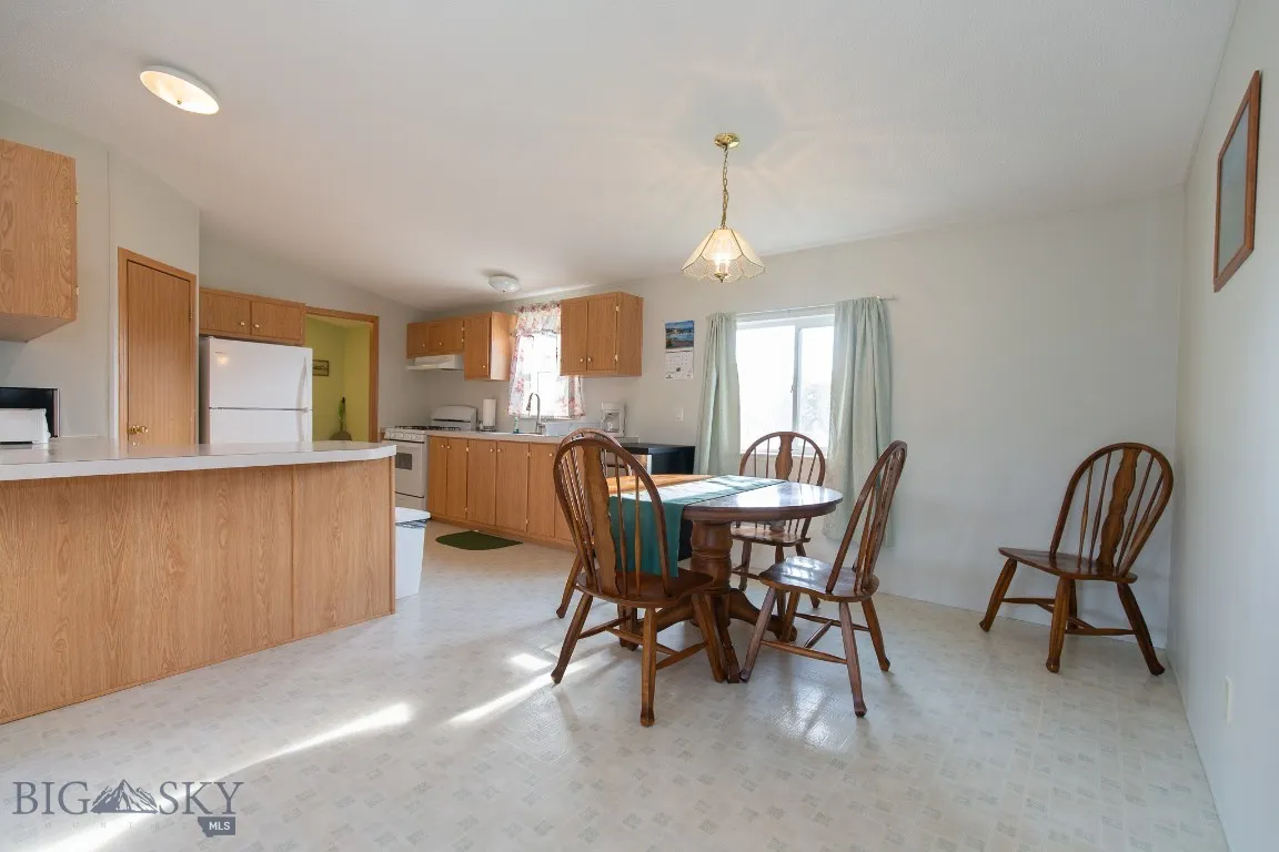 2 Mandolynne Lane, Sheridan, Montana 59749, Sheridan, Montana 59749, 3 Bedrooms Bedrooms, ,2 BathroomsBathrooms,Residential,For Sale,2 Mandolynne Lane, Sheridan, Montana 59749,0,405778