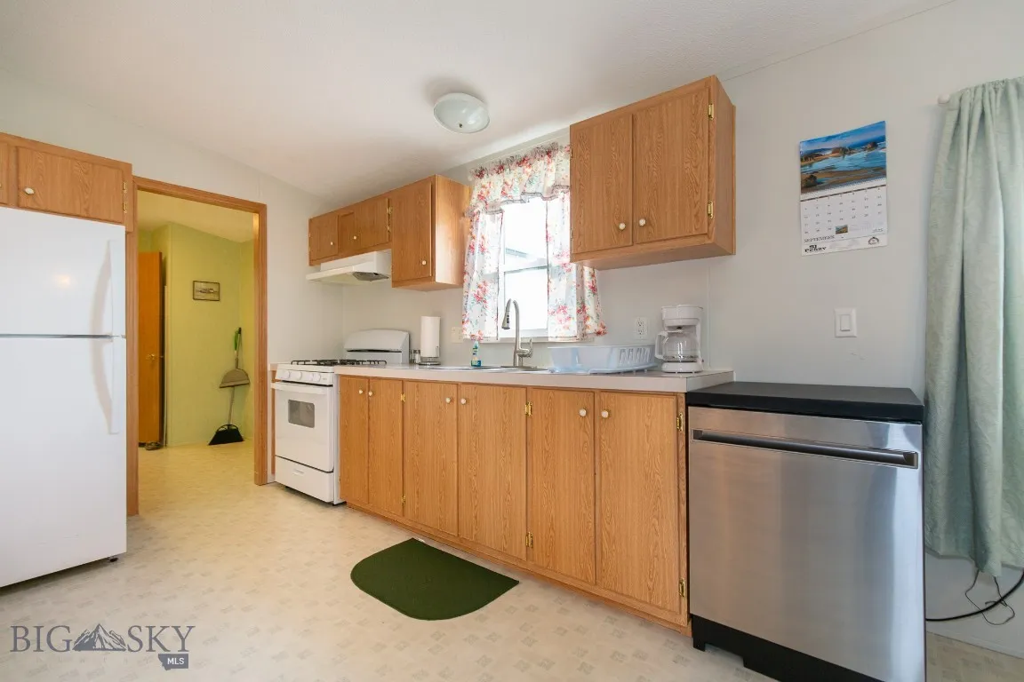 2 Mandolynne Lane, Sheridan, Montana 59749, Sheridan, Montana 59749, 3 Bedrooms Bedrooms, ,2 BathroomsBathrooms,Residential,For Sale,2 Mandolynne Lane, Sheridan, Montana 59749,0,405778