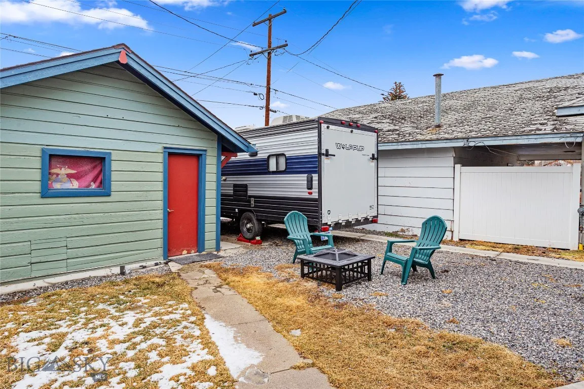 2007 Florida, Butte, Montana 59701, Butte, Montana 59701, 3 Bedrooms Bedrooms, ,3 BathroomsBathrooms,Residential,For Sale,2007 Florida, Butte, Montana 59701,0,405766