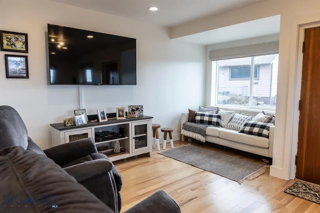 115 Minah, Butte, Montana 59701, Butte, Montana 59701, 1 Bedroom Bedrooms, ,1 BathroomBathrooms,Residential,For Sale,115 Minah, Butte, Montana 59701,0,405808