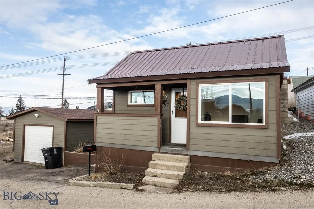 115 Minah, Butte, Montana 59701, Butte, Montana 59701, 1 Bedroom Bedrooms, ,1 BathroomBathrooms,Residential,For Sale,115 Minah, Butte, Montana 59701,0,405808