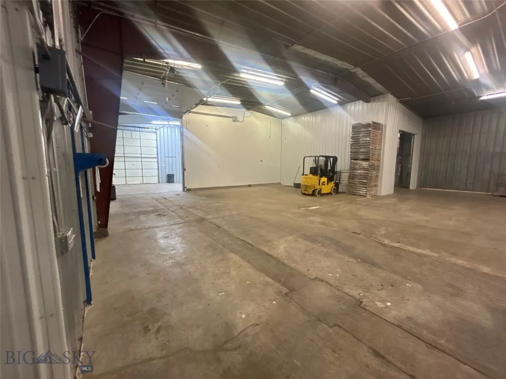 3512 E Bench Road, Dillon, Montana 59725, Dillon, Montana 59725, ,Commercial Sale,For Sale,3512 E Bench Road, Dillon, Montana 59725,0,405800