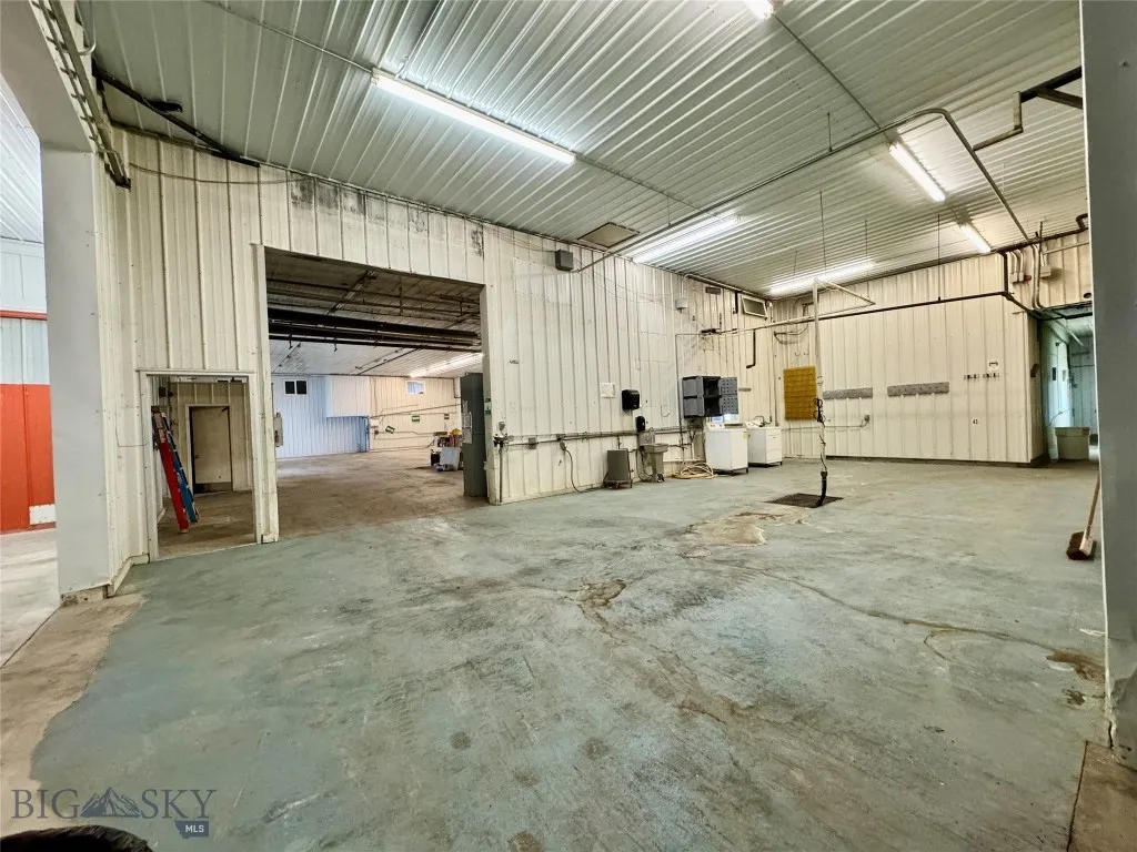 3512 E Bench Road, Dillon, Montana 59725, Dillon, Montana 59725, ,Commercial Sale,For Sale,3512 E Bench Road, Dillon, Montana 59725,0,405800