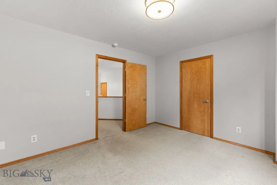Large 2nd Bedroom upstairs