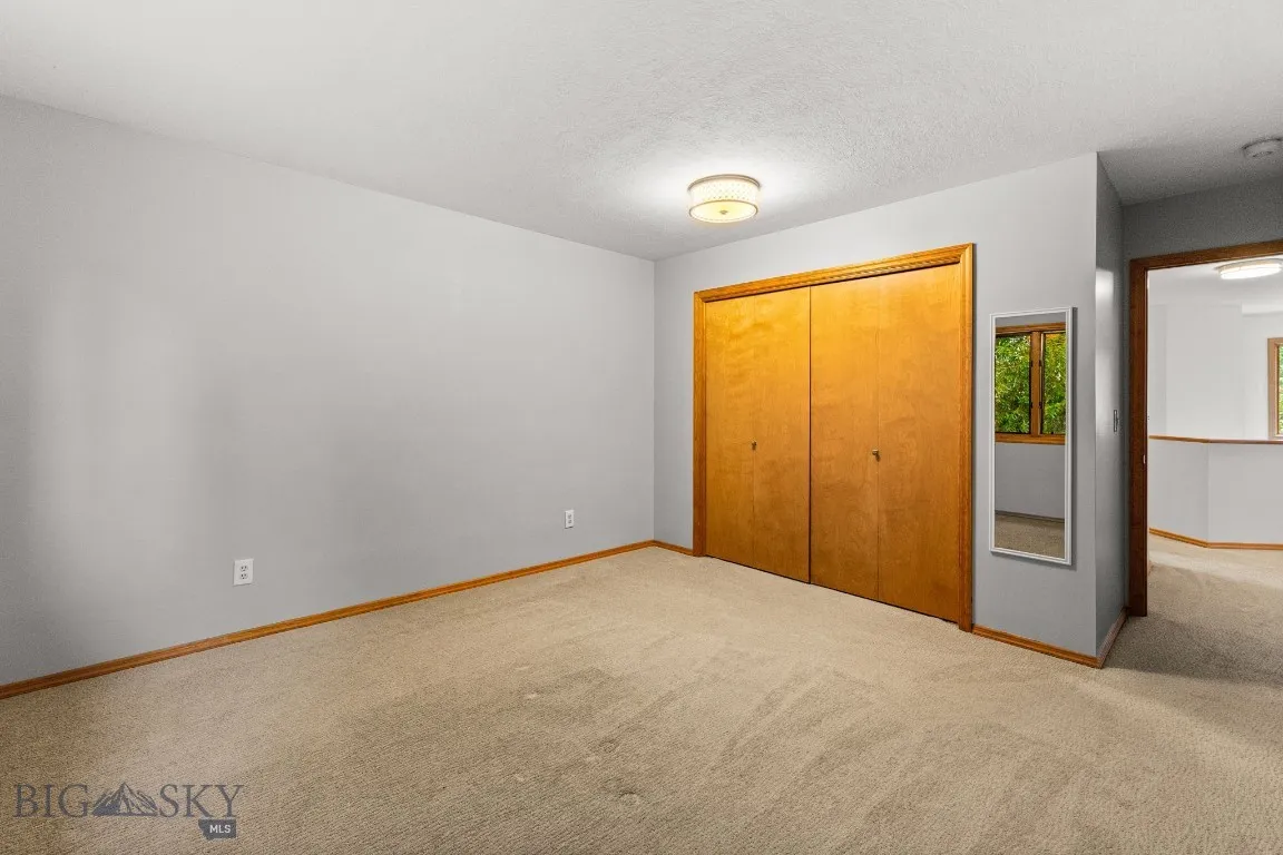 Large 2nd Bedroom upstairs