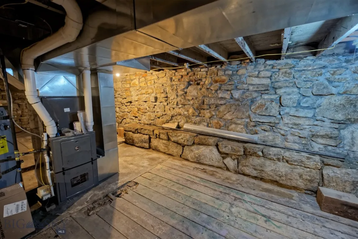 705 W Park Street, Butte, Montana 59701, Butte, Montana 59701, 4 Bedrooms Bedrooms, ,3 BathroomsBathrooms,Residential,For Sale,705 W Park Street, Butte, Montana 59701,0,405960