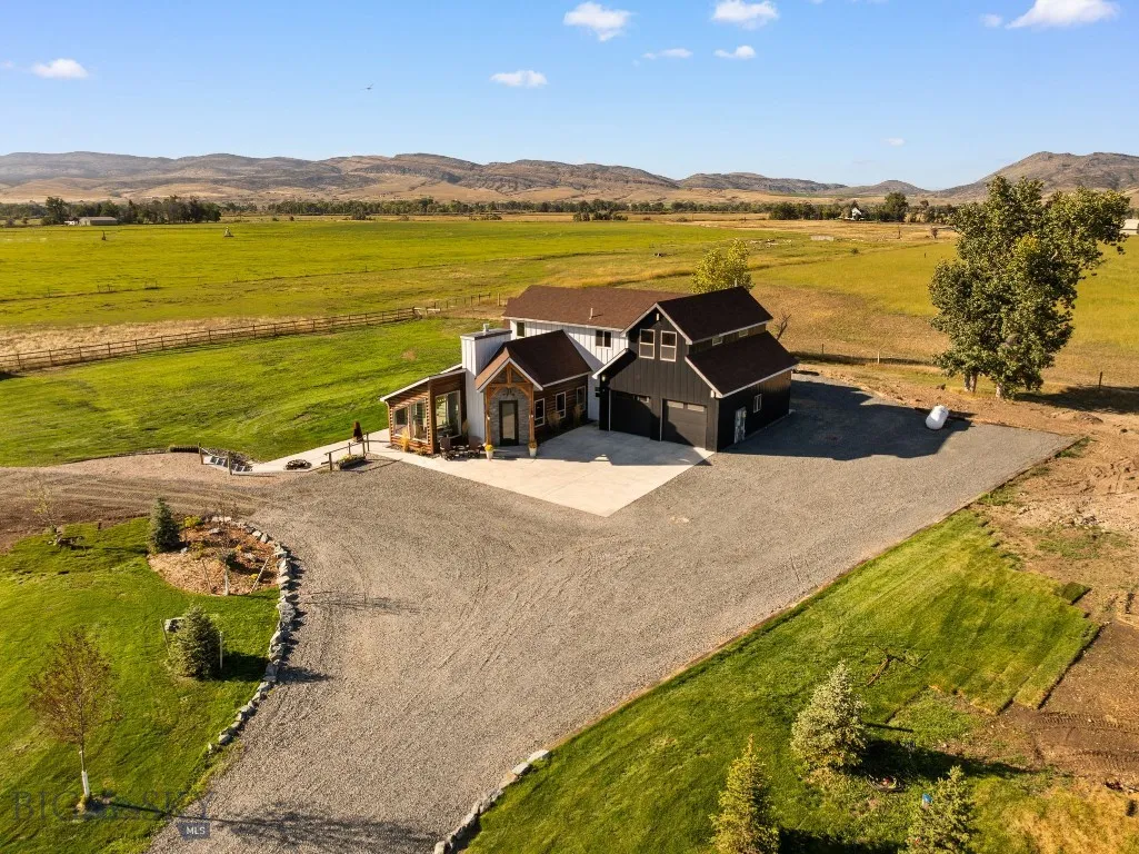 7447 Old Yellowstone Trail, Willow Creek, Montana, Willow Creek, Montana 59760, 4 Bedrooms Bedrooms, ,3 BathroomsBathrooms,Residential,For Sale,7447 Old Yellowstone Trail, Willow Creek, Montana ,0,405961