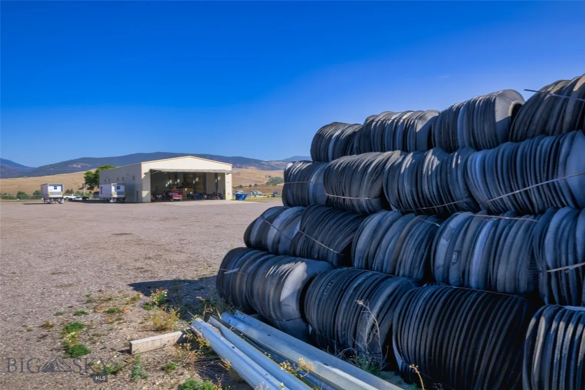 9015 Cartage Road, Missoula, Montana 59808, Missoula, Montana 59808, ,Commercial Sale,For Sale,9015 Cartage Road, Missoula, Montana 59808,0,406004