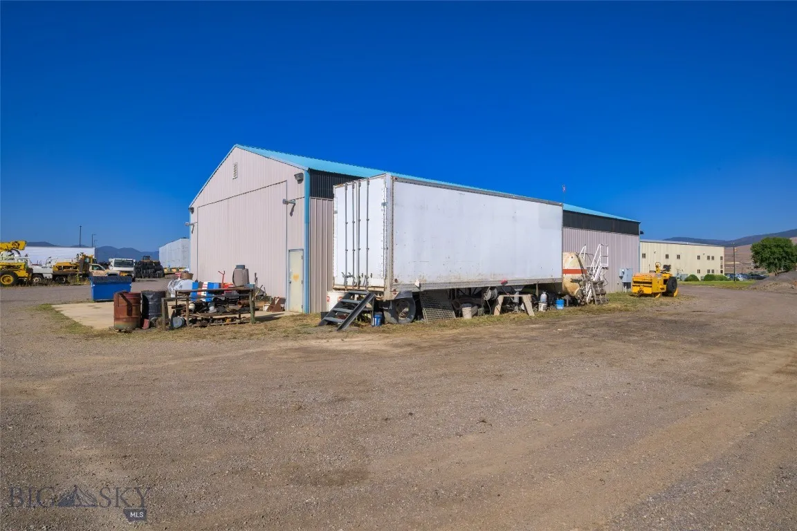 9015 Cartage Road, Missoula, Montana 59808, Missoula, Montana 59808, ,Commercial Sale,For Sale,9015 Cartage Road, Missoula, Montana 59808,0,406004