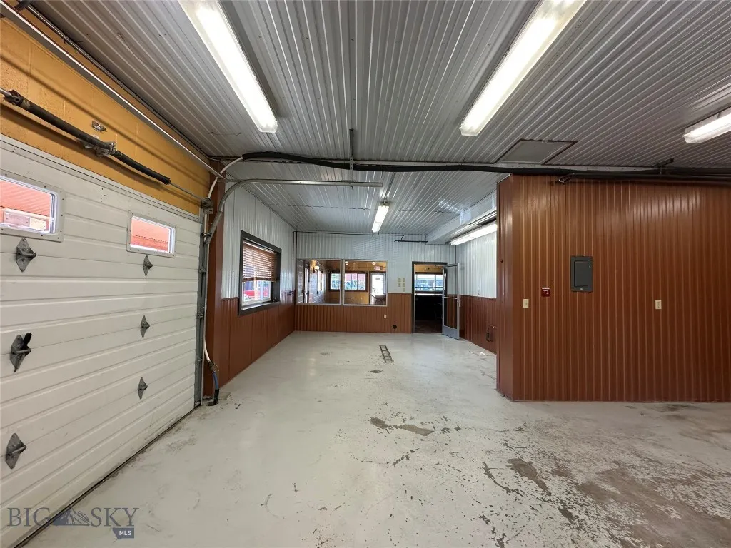 202 E Main Summit, White Sulphur Springs, Montana, White Sulphur Springs, Montana 59645, ,Commercial Sale,For Sale,202 E Main Summit, White Sulphur Springs, Montana ,0,406028
