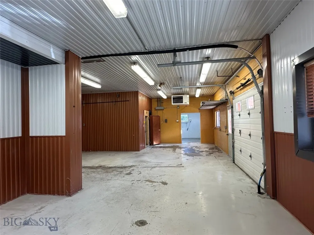 202 E Main Summit, White Sulphur Springs, Montana, White Sulphur Springs, Montana 59645, ,Commercial Sale,For Sale,202 E Main Summit, White Sulphur Springs, Montana ,0,406028