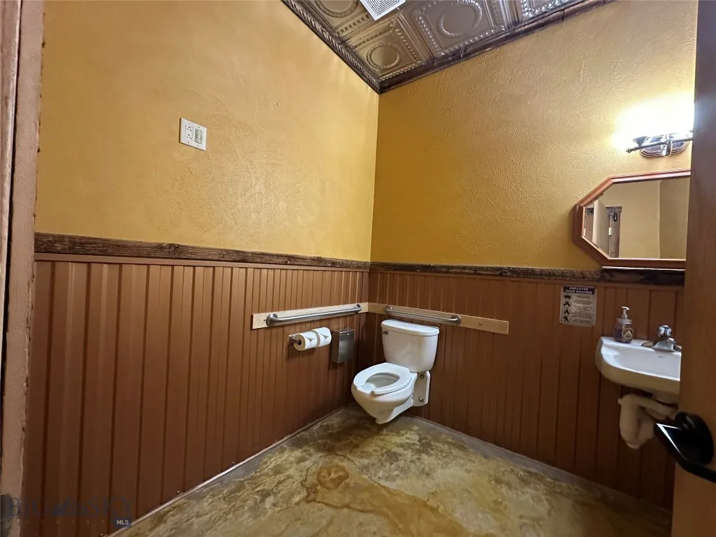 202 E Main Summit, White Sulphur Springs, Montana, White Sulphur Springs, Montana 59645, ,Commercial Sale,For Sale,202 E Main Summit, White Sulphur Springs, Montana ,0,406028