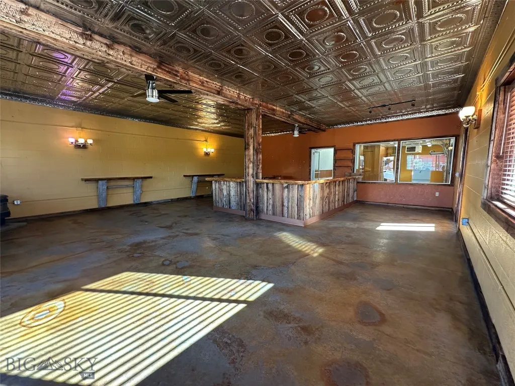 202 E Main Summit, White Sulphur Springs, Montana, White Sulphur Springs, Montana 59645, ,Commercial Sale,For Sale,202 E Main Summit, White Sulphur Springs, Montana ,0,406028