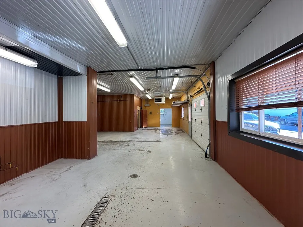 202 E Main Summit, White Sulphur Springs, Montana, White Sulphur Springs, Montana 59645, ,Commercial Sale,For Sale,202 E Main Summit, White Sulphur Springs, Montana ,0,406028