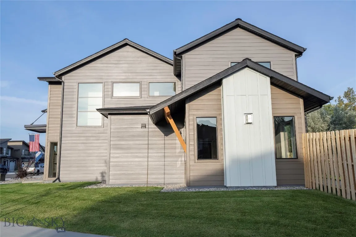 745 Rogers Way, Bozeman, Montana 59718, Bozeman, Montana 59718, 4 Bedrooms Bedrooms, ,1 BathroomBathrooms,Residential,For Sale,745 Rogers Way, Bozeman, Montana 59718,0,405333
