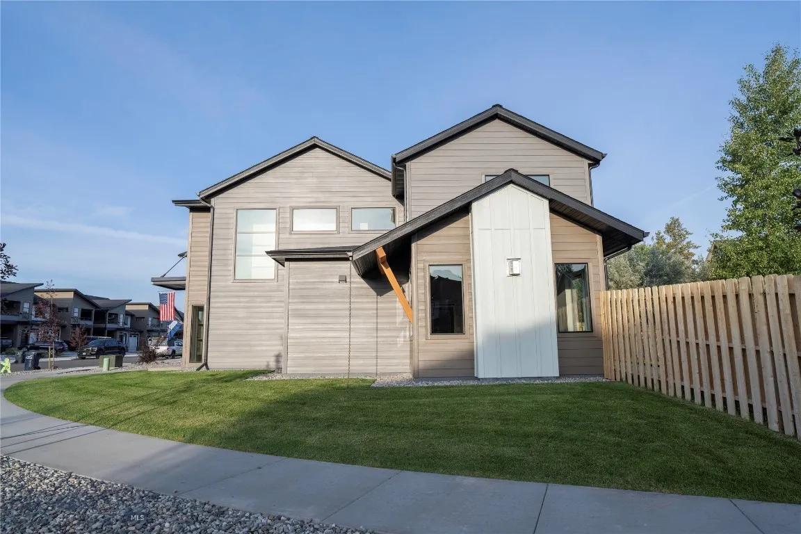 745 Rogers Way, Bozeman, Montana 59718, Bozeman, Montana 59718, 4 Bedrooms Bedrooms, ,1 BathroomBathrooms,Residential,For Sale,745 Rogers Way, Bozeman, Montana 59718,0,405333