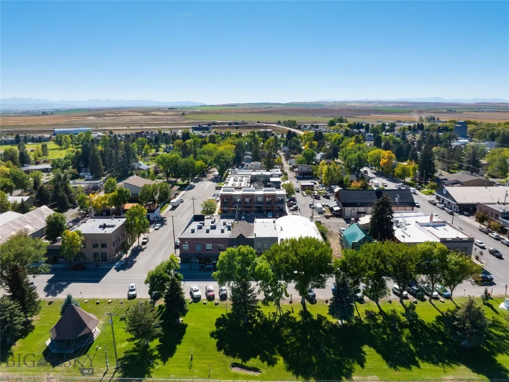 122 E Main Street 103, Manhattan, Montana 59741, Manhattan, Montana 59741, 1 Bedroom Bedrooms, ,1 BathroomBathrooms,Residential,For Sale,122 E Main Street 103, Manhattan, Montana 59741,0,406062