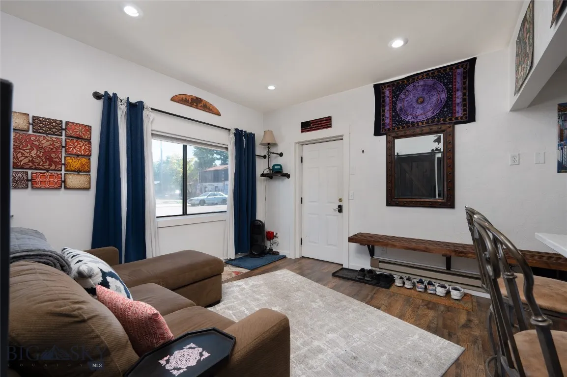 122 E Main Street 103, Manhattan, Montana 59741, Manhattan, Montana 59741, 1 Bedroom Bedrooms, ,1 BathroomBathrooms,Residential,For Sale,122 E Main Street 103, Manhattan, Montana 59741,0,406062
