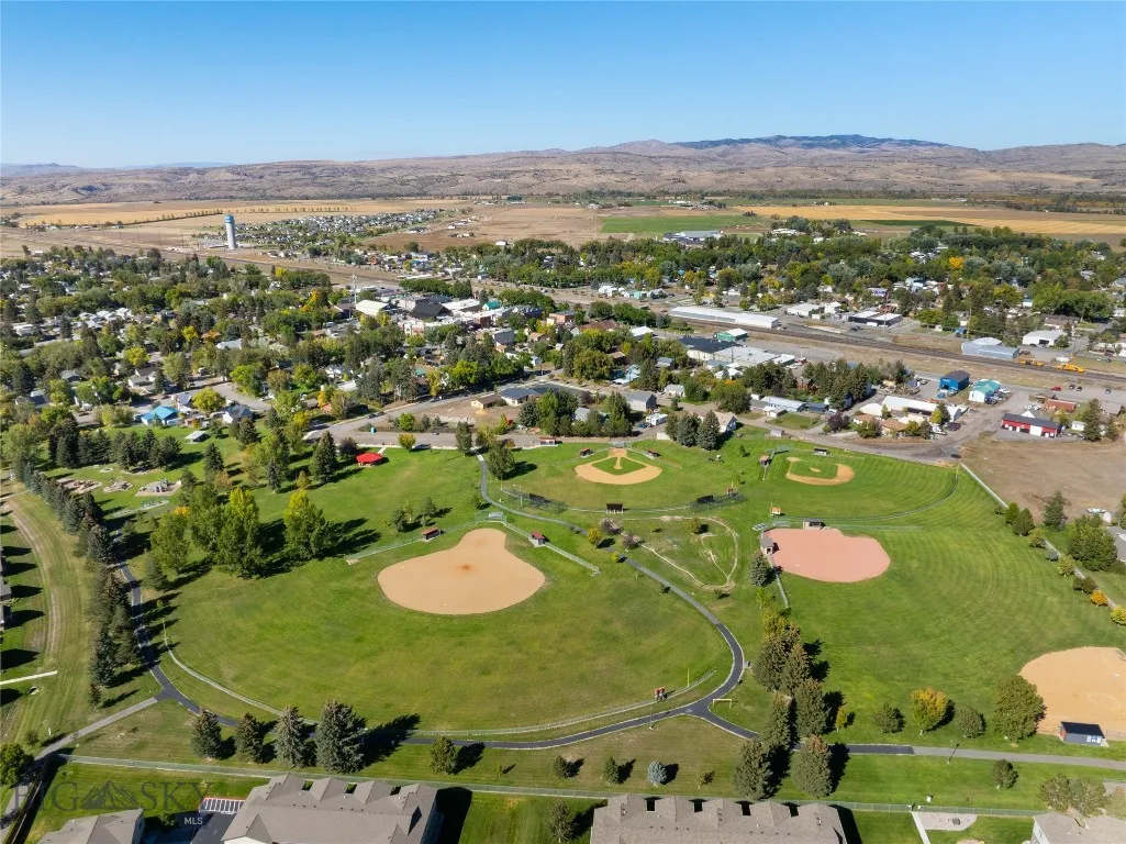 122 E Main Street 103, Manhattan, Montana 59741, Manhattan, Montana 59741, ,Commercial Sale,For Sale,122 E Main Street 103, Manhattan, Montana 59741,0,406090