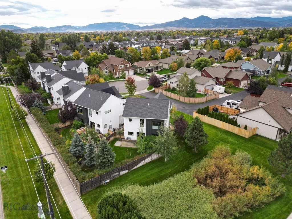 560 Christopher Way, Bozeman, Montana 59718, Bozeman, Montana 59718, 2 Bedrooms Bedrooms, ,Residential,For Sale,560 Christopher Way, Bozeman, Montana 59718,0,406069