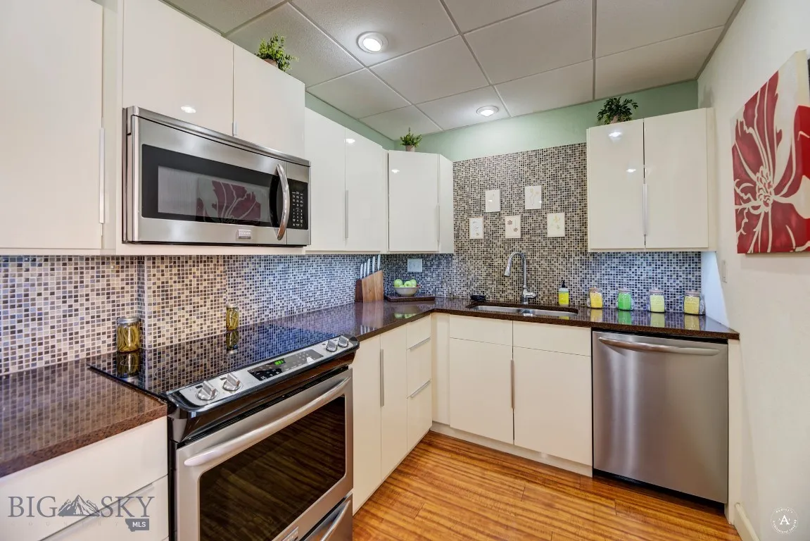 21 N Last Chance Gulch 4h, Helena, Montana 59601, Helena, Montana 59601, 1 Bedroom Bedrooms, ,1 BathroomBathrooms,Residential,For Sale,21 N Last Chance Gulch 4h, Helena, Montana 59601,0,406107