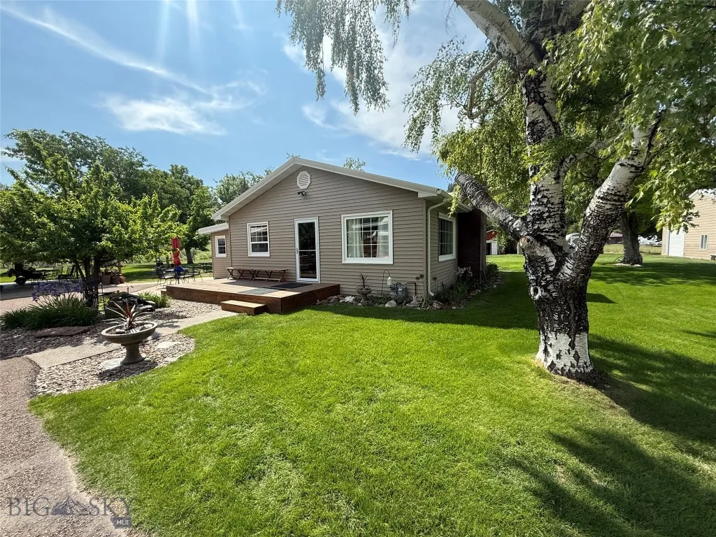 71 Seibold Lane, Cascade, Montana 59421, Cascade, Montana 59421, 4 Bedrooms Bedrooms, ,2 BathroomsBathrooms,Residential,For Sale,71 Seibold Lane, Cascade, Montana 59421,0,405170