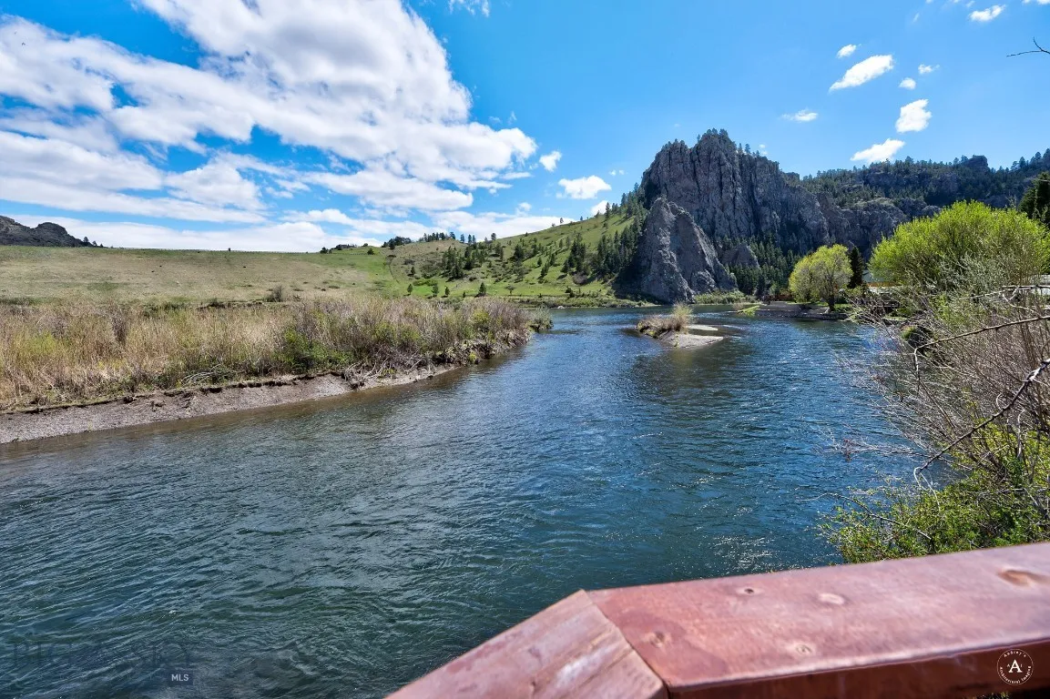Deck Overlooking Missouri River
