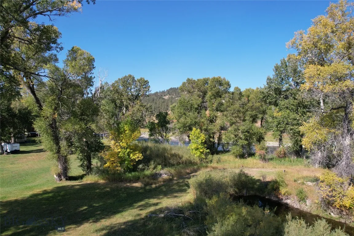79 Meyers Rd, Columbus, Montana 59019, Columbus, Montana 59019, 3 Bedrooms Bedrooms, ,2 BathroomsBathrooms,Residential,For Sale,79 Meyers Rd, Columbus, Montana 59019,0,406127