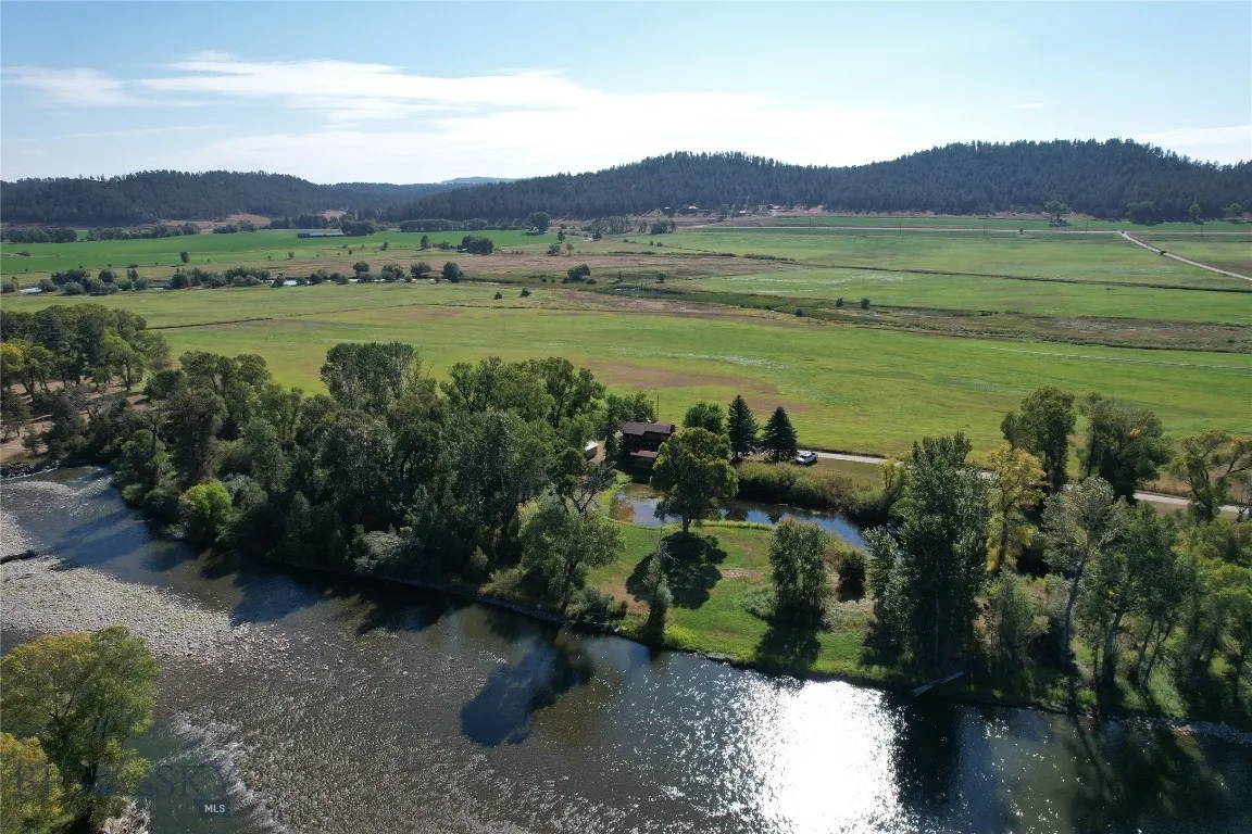 79 Meyers Rd, Columbus, Montana 59019, Columbus, Montana 59019, 3 Bedrooms Bedrooms, ,2 BathroomsBathrooms,Residential,For Sale,79 Meyers Rd, Columbus, Montana 59019,0,406127