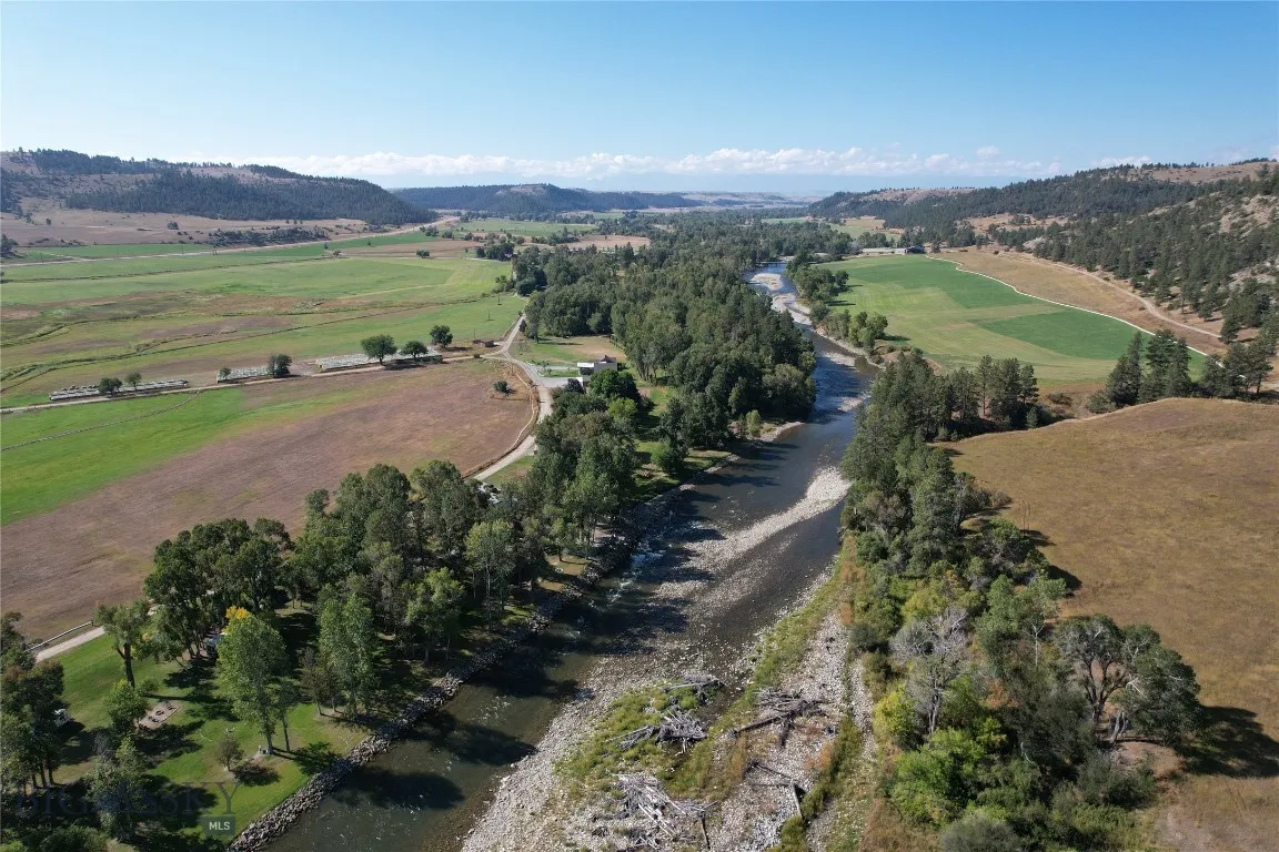 79 Meyers Rd, Columbus, Montana 59019, Columbus, Montana 59019, 3 Bedrooms Bedrooms, ,2 BathroomsBathrooms,Residential,For Sale,79 Meyers Rd, Columbus, Montana 59019,0,406127