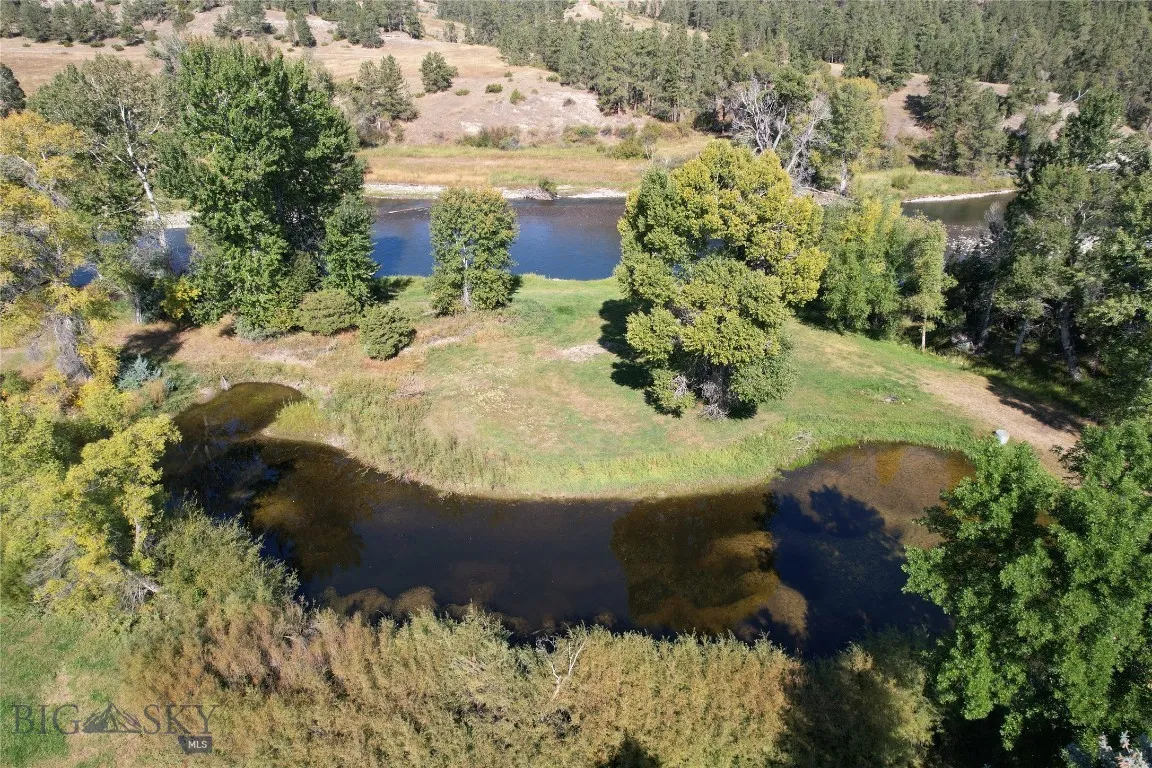 79 Meyers Rd, Columbus, Montana 59019, Columbus, Montana 59019, 3 Bedrooms Bedrooms, ,2 BathroomsBathrooms,Residential,For Sale,79 Meyers Rd, Columbus, Montana 59019,0,406127