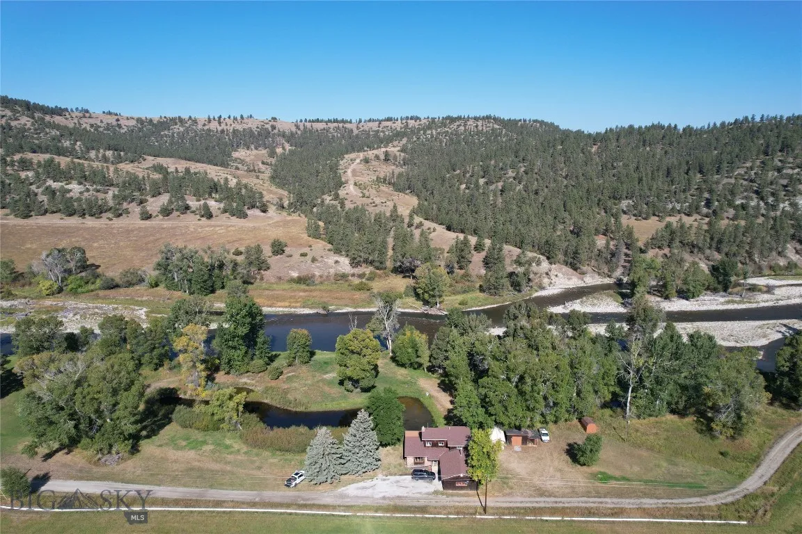 79 Meyers Rd, Columbus, Montana 59019, Columbus, Montana 59019, 3 Bedrooms Bedrooms, ,2 BathroomsBathrooms,Residential,For Sale,79 Meyers Rd, Columbus, Montana 59019,0,406127