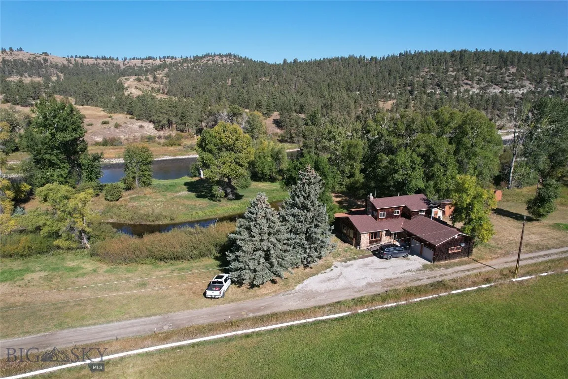 79 Meyers Rd, Columbus, Montana 59019, Columbus, Montana 59019, 3 Bedrooms Bedrooms, ,2 BathroomsBathrooms,Residential,For Sale,79 Meyers Rd, Columbus, Montana 59019,0,406127