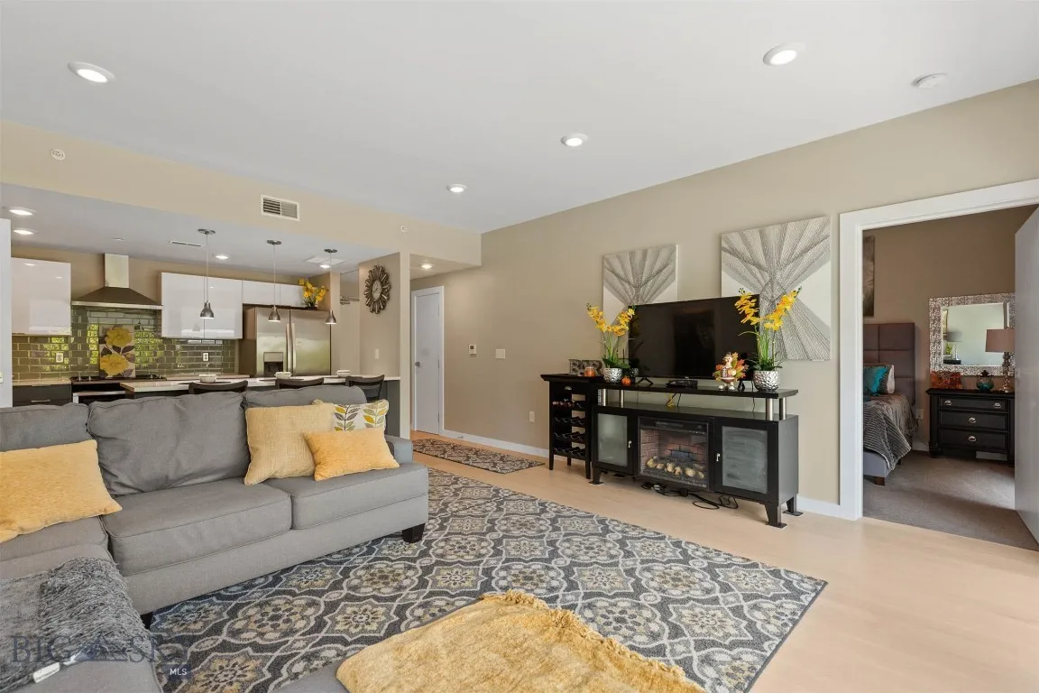 476 Enterprise 104, Bozeman, Montana 59718, Bozeman, Montana 59718, 2 Bedrooms Bedrooms, ,2 BathroomsBathrooms,Residential,For Sale,476 Enterprise 104, Bozeman, Montana 59718,0,406123