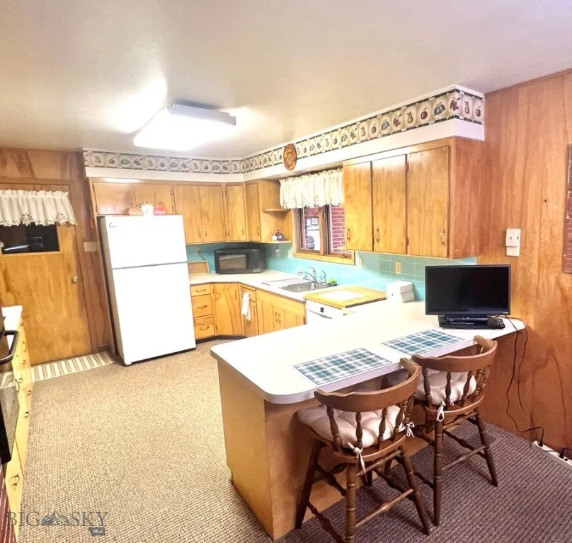805 E Orr Street, Dillon, Montana 59725, Dillon, Montana 59725, 3 Bedrooms Bedrooms, ,2 BathroomsBathrooms,Residential,For Sale,805 E Orr Street, Dillon, Montana 59725,0,406051