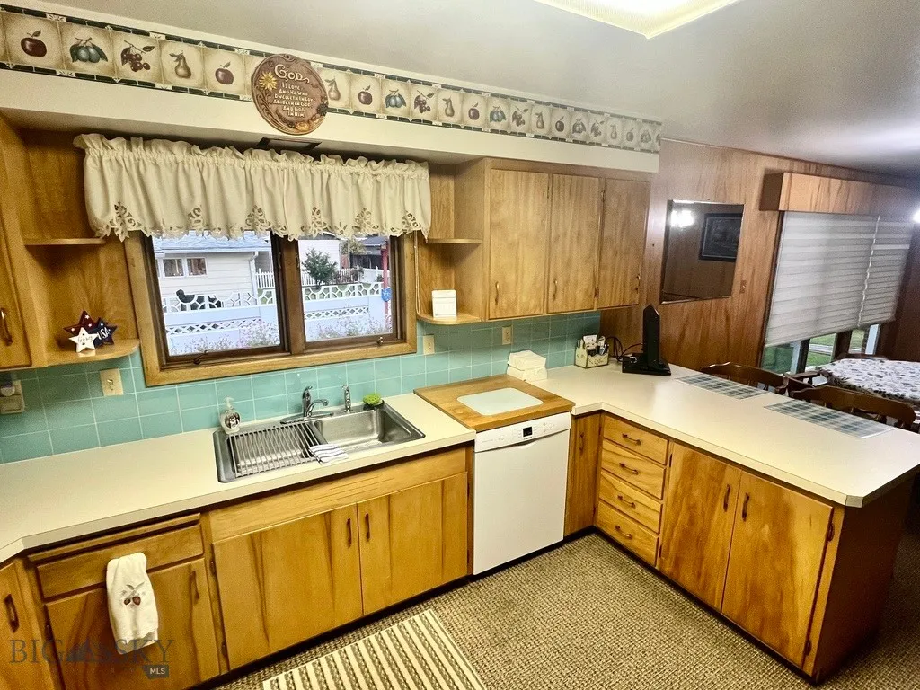 805 E Orr Street, Dillon, Montana 59725, Dillon, Montana 59725, 3 Bedrooms Bedrooms, ,2 BathroomsBathrooms,Residential,For Sale,805 E Orr Street, Dillon, Montana 59725,0,406051