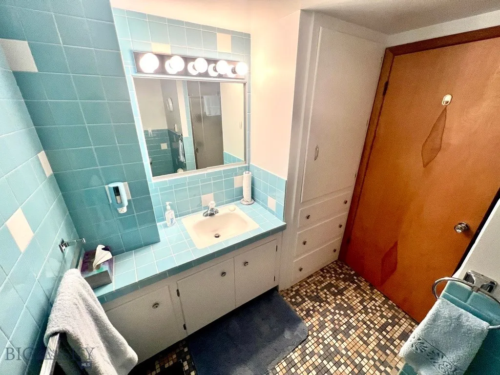 805 E Orr Street, Dillon, Montana 59725, Dillon, Montana 59725, 3 Bedrooms Bedrooms, ,2 BathroomsBathrooms,Residential,For Sale,805 E Orr Street, Dillon, Montana 59725,0,406051