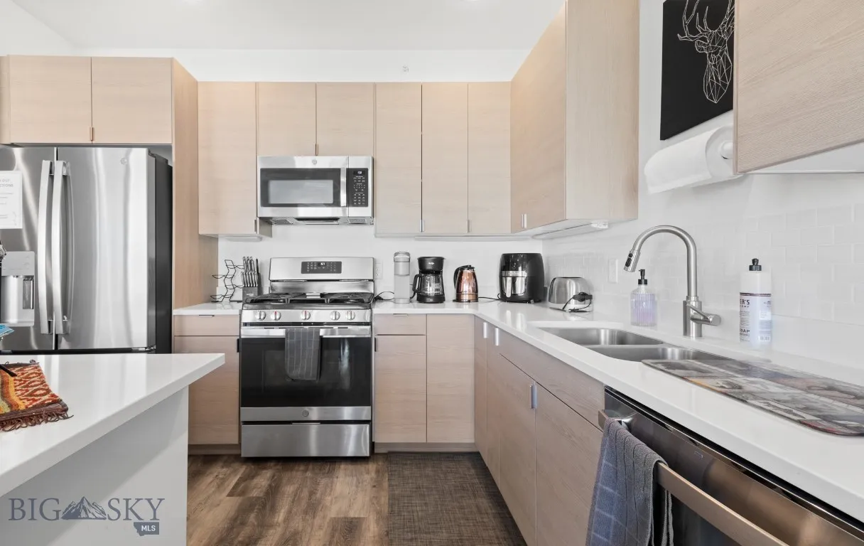 247 New Ventures Drive B, Bozeman, Montana 59718, Bozeman, Montana 59718, 4 Bedrooms Bedrooms, ,1 BathroomBathrooms,Residential,For Sale,247 New Ventures Drive B, Bozeman, Montana 59718,0,406117