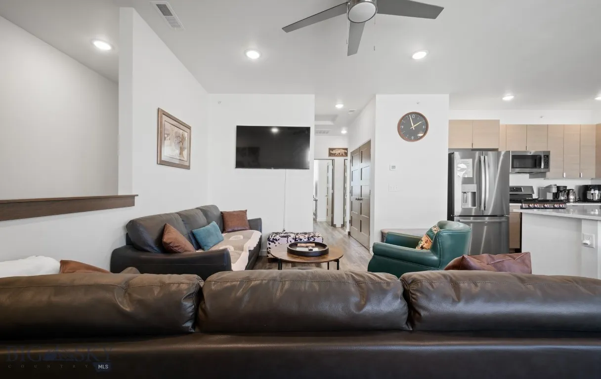 247 New Ventures Drive B, Bozeman, Montana 59718, Bozeman, Montana 59718, 4 Bedrooms Bedrooms, ,1 BathroomBathrooms,Residential,For Sale,247 New Ventures Drive B, Bozeman, Montana 59718,0,406117