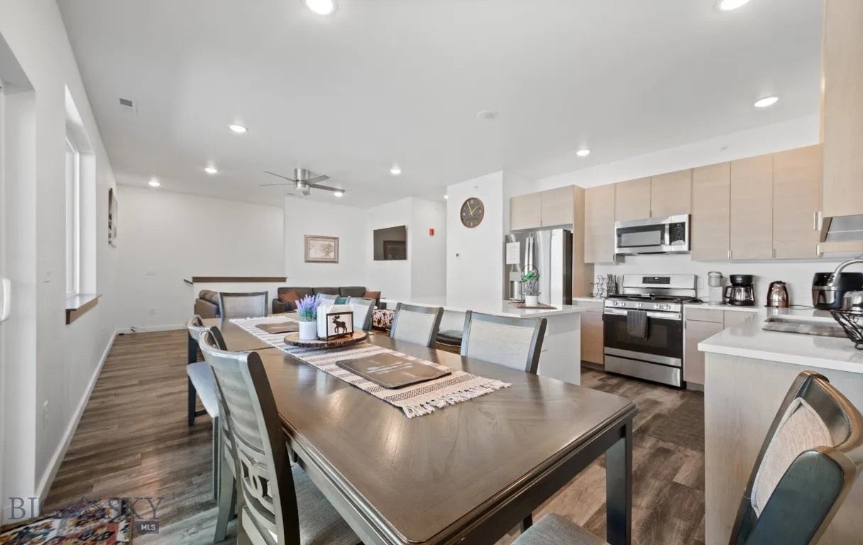 247 New Ventures Drive B, Bozeman, Montana 59718, Bozeman, Montana 59718, 4 Bedrooms Bedrooms, ,1 BathroomBathrooms,Residential,For Sale,247 New Ventures Drive B, Bozeman, Montana 59718,0,406117