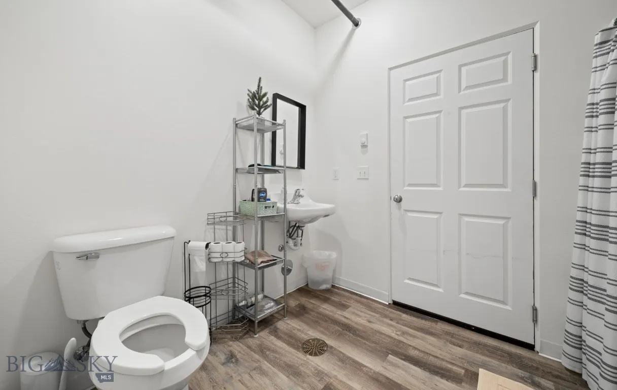 247 New Ventures Drive B, Bozeman, Montana 59718, Bozeman, Montana 59718, 4 Bedrooms Bedrooms, ,1 BathroomBathrooms,Residential,For Sale,247 New Ventures Drive B, Bozeman, Montana 59718,0,406117
