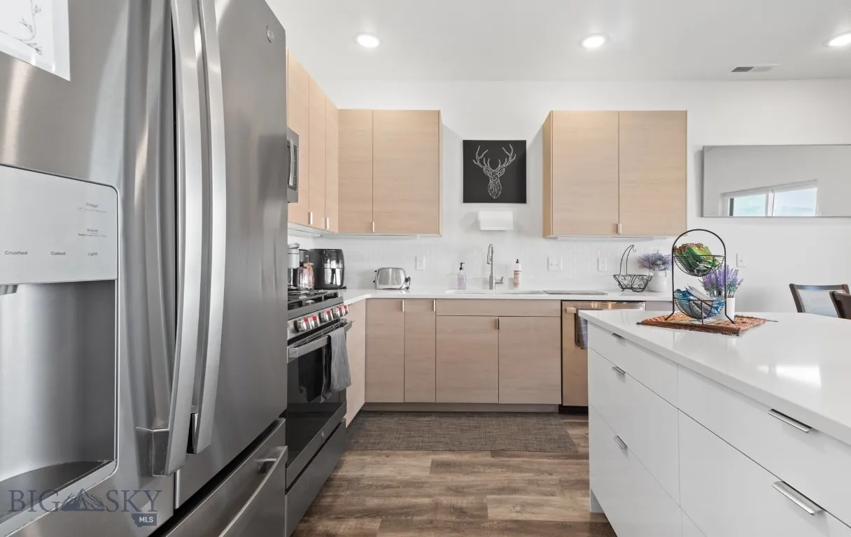 247 New Ventures Drive B, Bozeman, Montana 59718, Bozeman, Montana 59718, 4 Bedrooms Bedrooms, ,1 BathroomBathrooms,Residential,For Sale,247 New Ventures Drive B, Bozeman, Montana 59718,0,406117