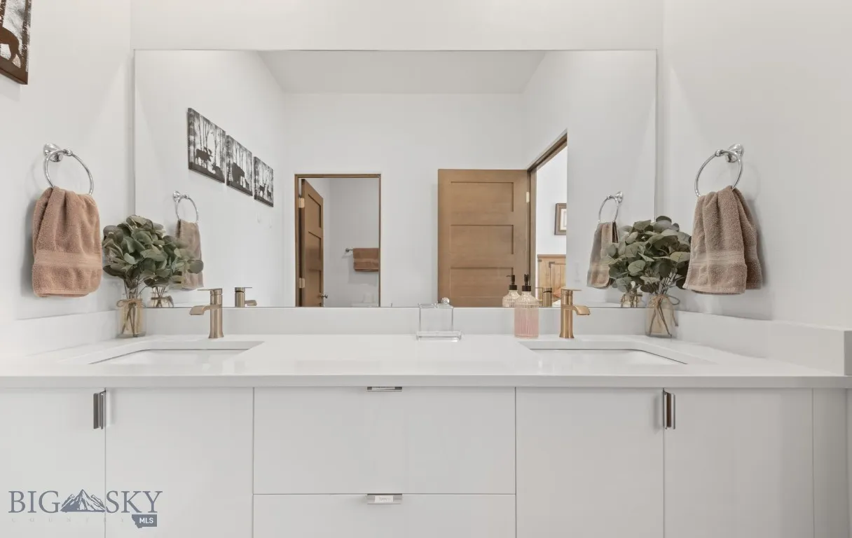 247 New Ventures Drive B, Bozeman, Montana 59718, Bozeman, Montana 59718, 4 Bedrooms Bedrooms, ,1 BathroomBathrooms,Residential,For Sale,247 New Ventures Drive B, Bozeman, Montana 59718,0,406117