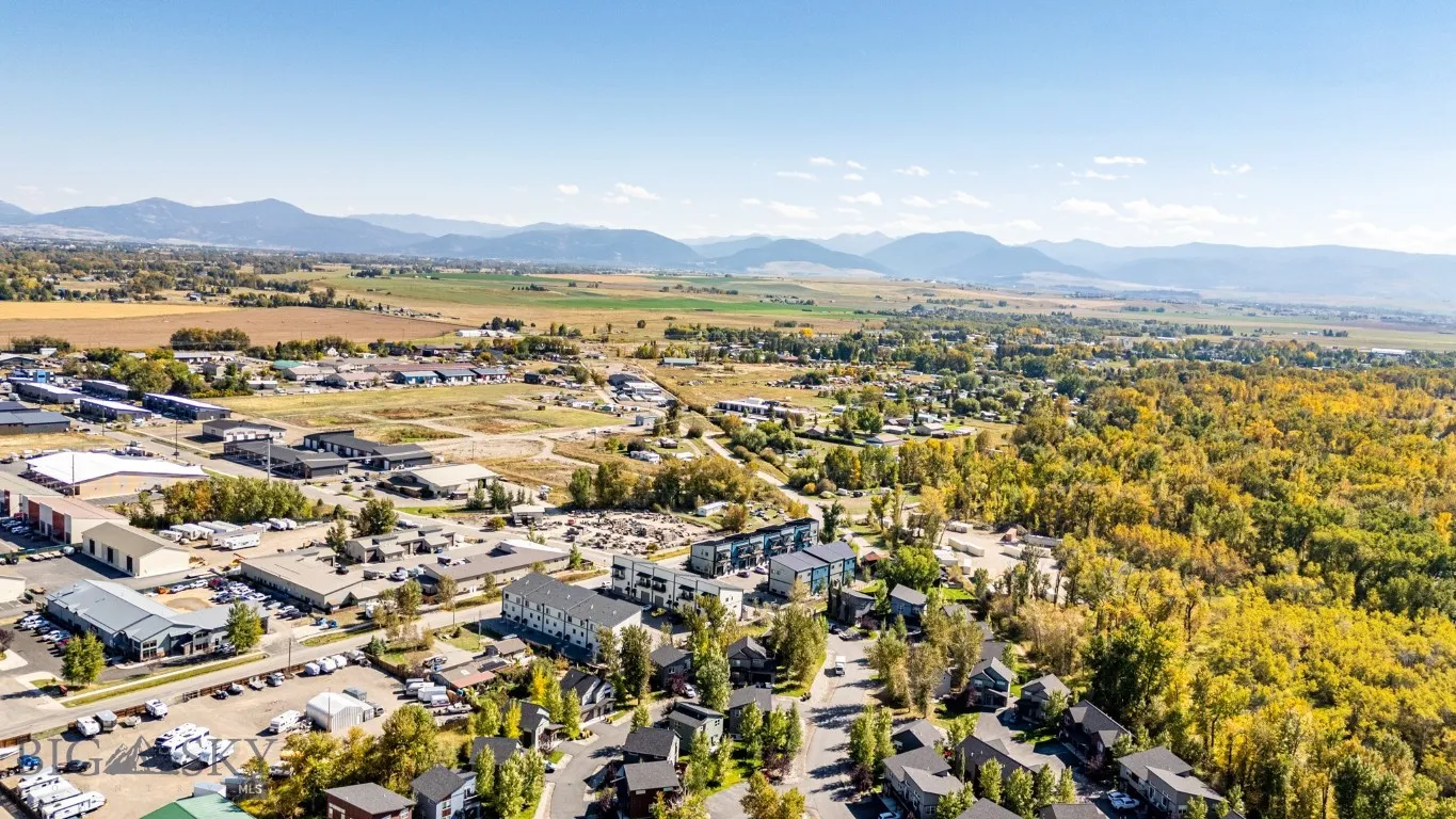 247 New Ventures Drive B, Bozeman, Montana 59718, Bozeman, Montana 59718, 4 Bedrooms Bedrooms, ,1 BathroomBathrooms,Residential,For Sale,247 New Ventures Drive B, Bozeman, Montana 59718,0,406117
