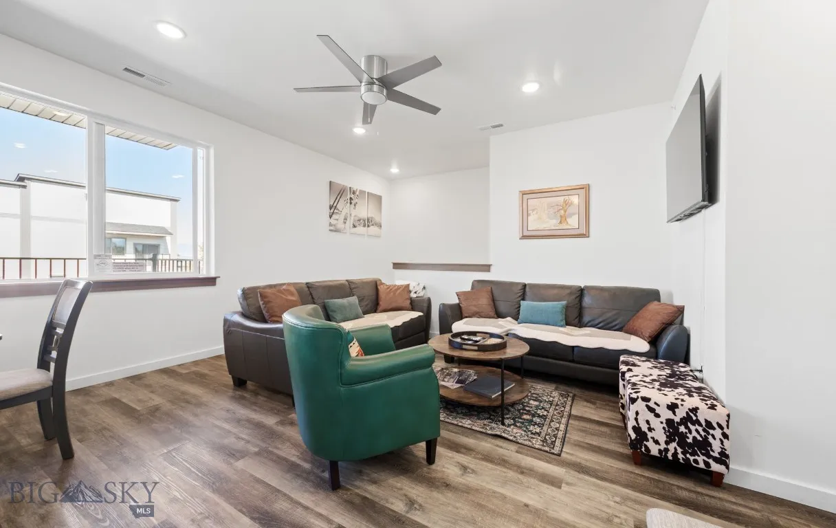 247 New Ventures Drive B, Bozeman, Montana 59718, Bozeman, Montana 59718, 4 Bedrooms Bedrooms, ,1 BathroomBathrooms,Residential,For Sale,247 New Ventures Drive B, Bozeman, Montana 59718,0,406117