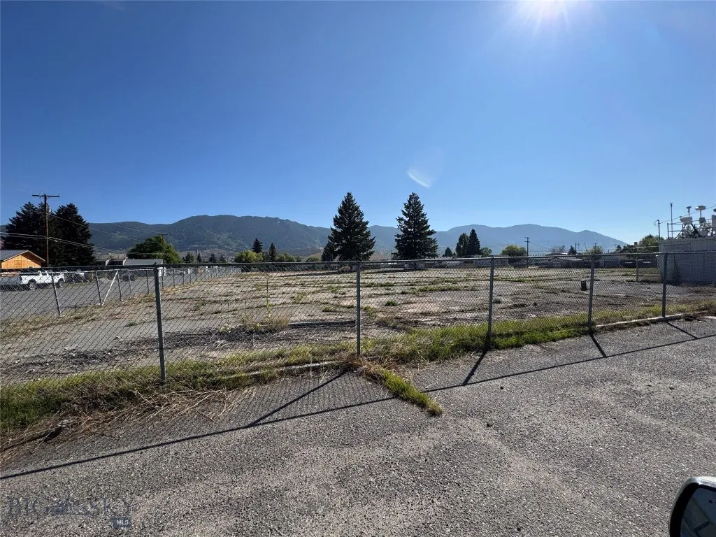 2400 Silver Bow Street, Butte, Montana 59701, Butte, Montana 59701, ,Land,For Sale,2400 Silver Bow Street, Butte, Montana 59701,0,406168