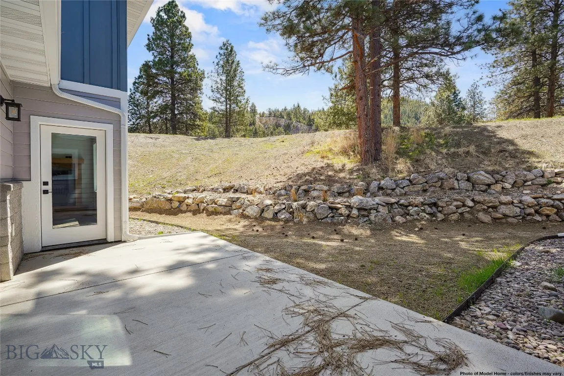 Back Patio - Photo of like Home